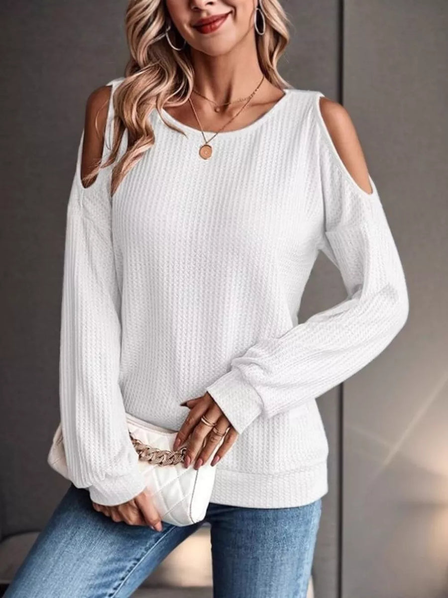 Black relaxed t-shirt with round neck