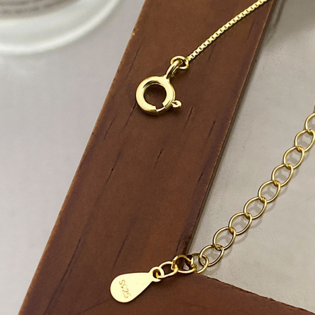 Gold necklace clasp and extender chain with S925 stamp