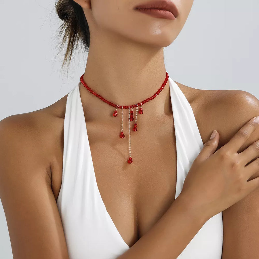 necklace in Red with beaded and choker