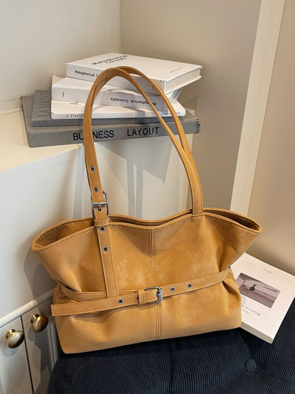 Tan tote