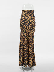 Print bodycon maxi skirt with leopard print and ruched side detail