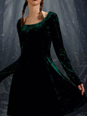Green velvet long sleeve a-line gown with round neck