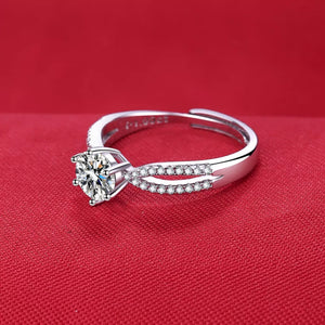 1 Carat Moissanite 925 Sterling Silver Ring in clear with 1 carat moissanite