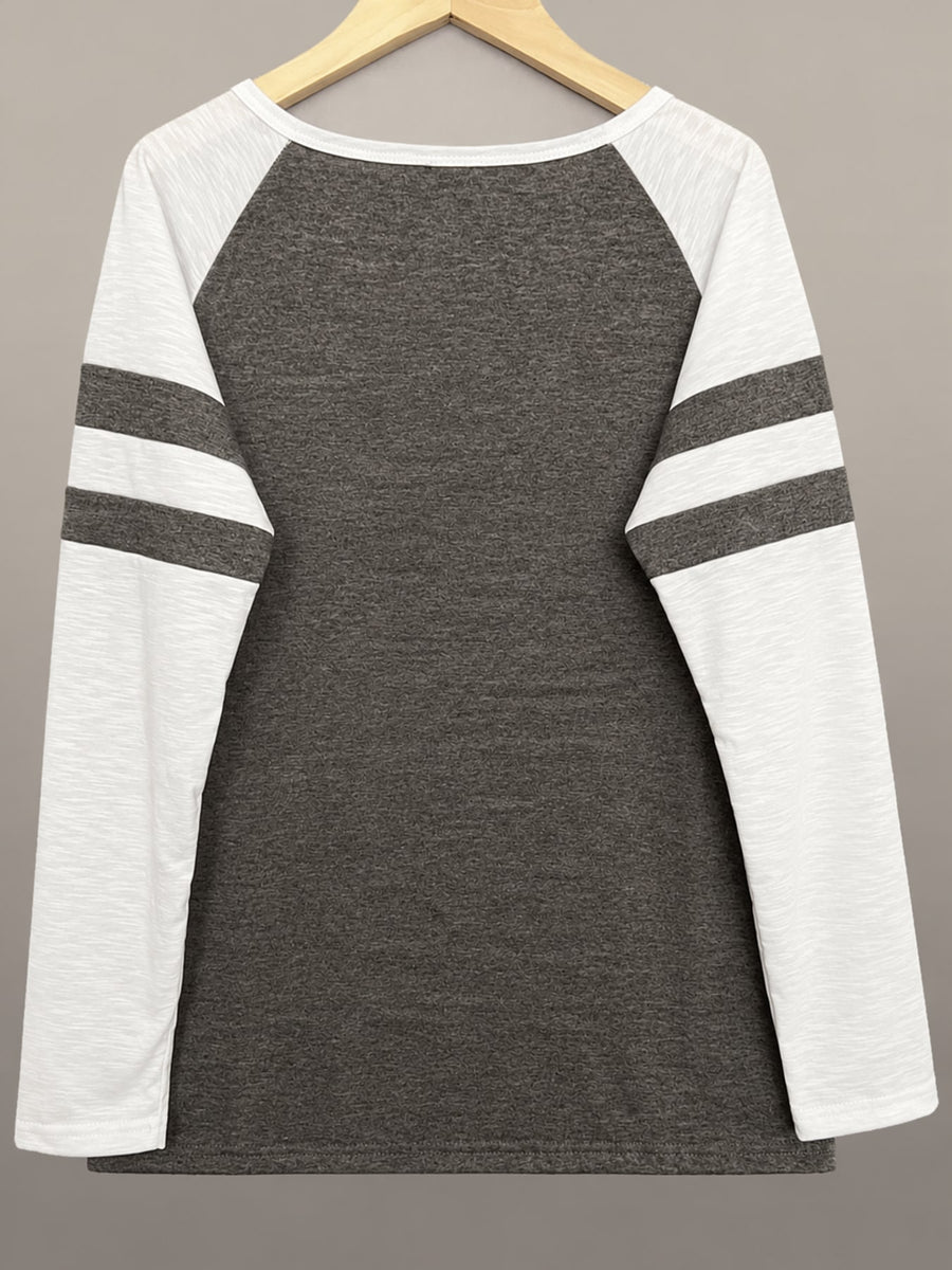 t-shirt in white
