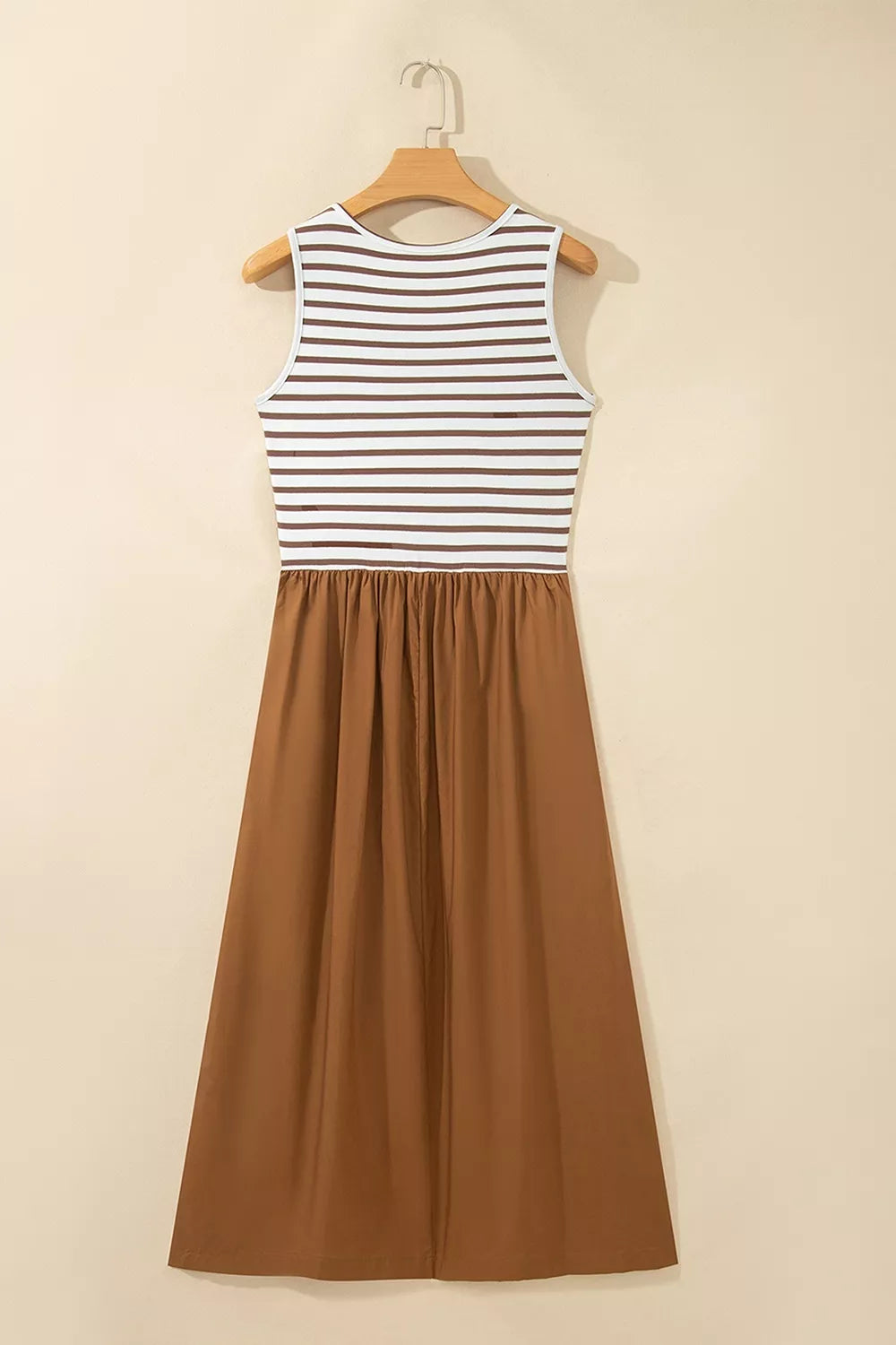 maxi dress in olive green with color-block and pocketed