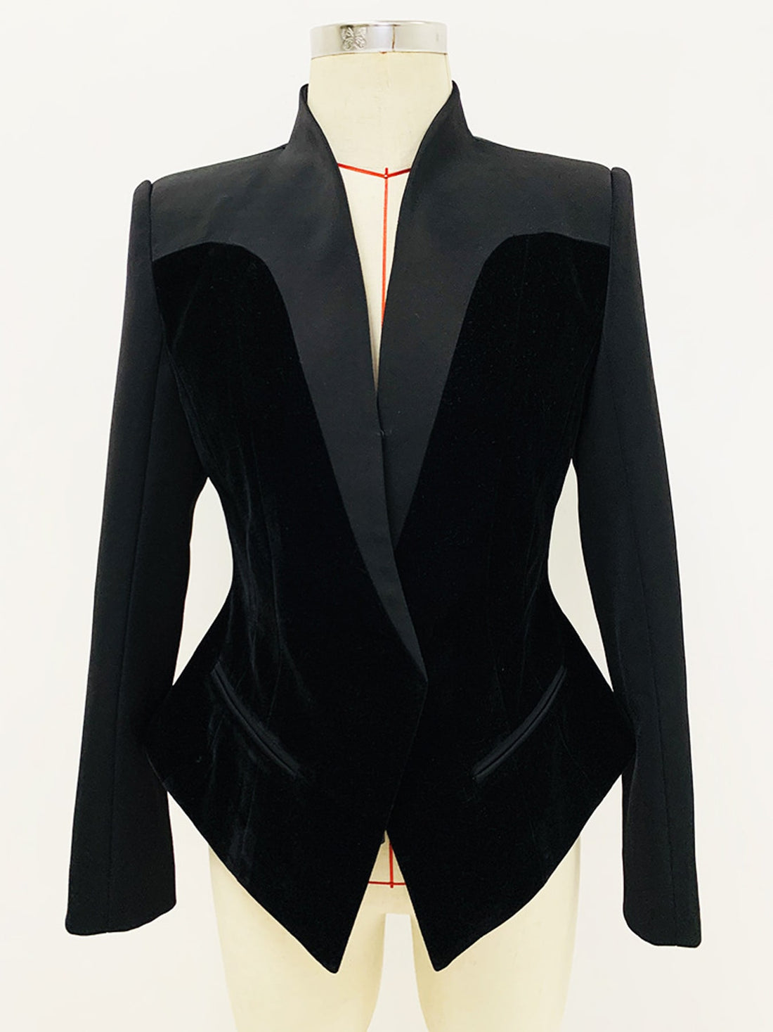 blazer in black featuring seam detail and fitted fit