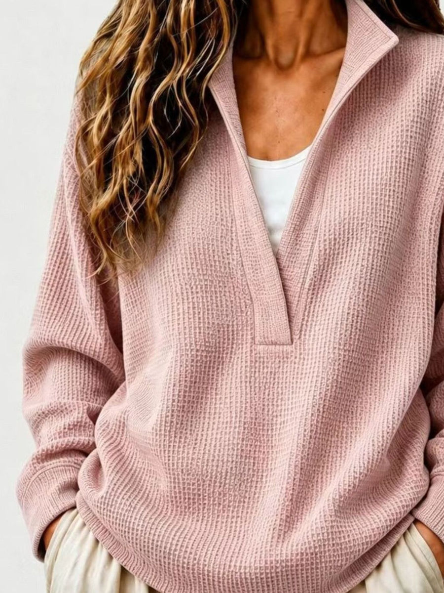 athleisure sweatshirt in White with collared