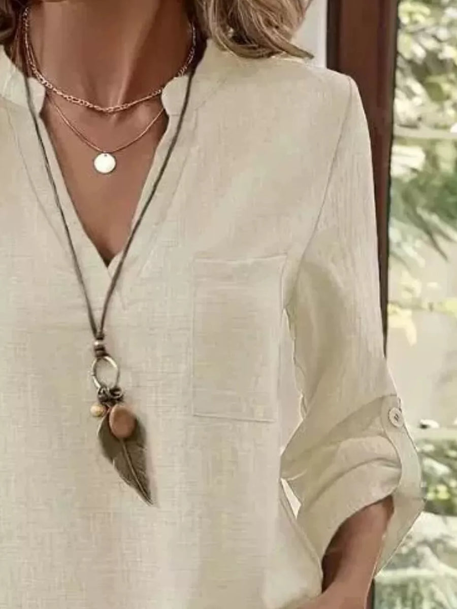 Casual V-neck Roll-sleeve T-shirt With Pocket in Off-white