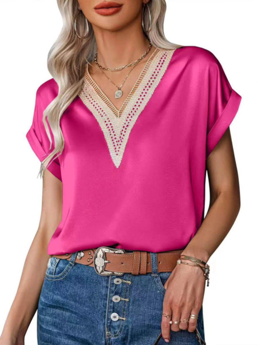 Black blouse with hip-length and pullover