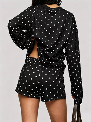 Black pajama set with elastic waist and long sleeve