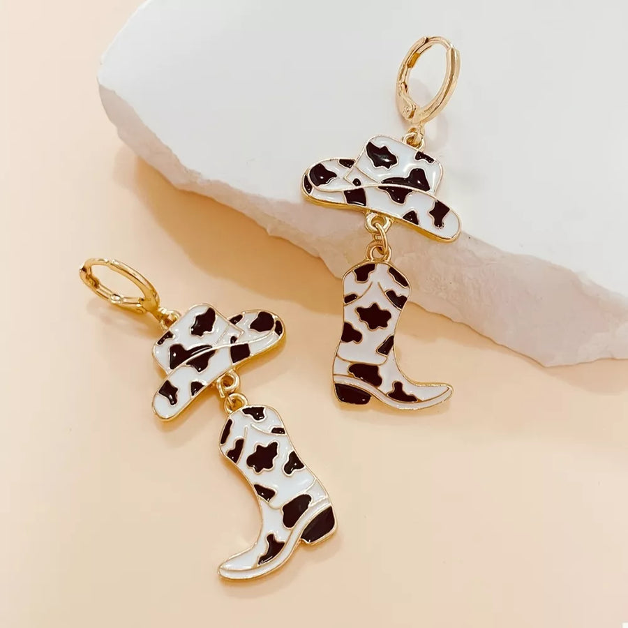 18K Gold-Plated, Alloy, Resin Care instructions: Avoid wearing during exercise, earrings in gold with straight silhouette