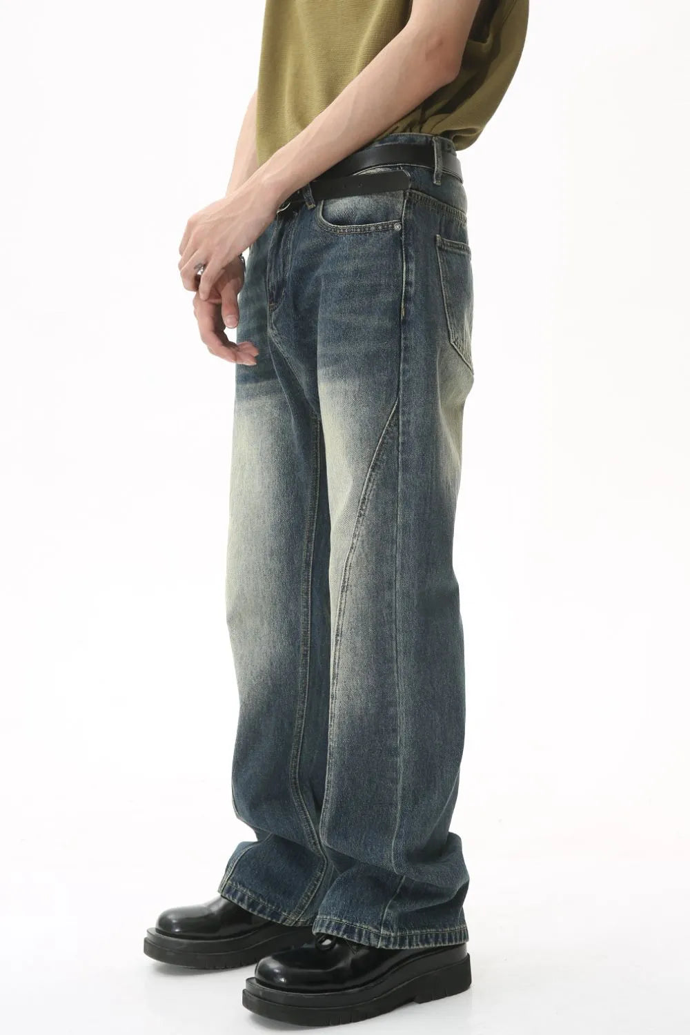 Panel seam washed denim trousers in dark blue, featuring a relaxed fit and vintage wash.