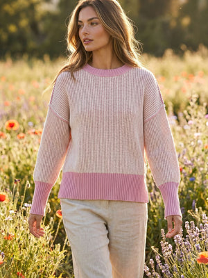 pullover sweater in brown with ribbed knit and hip-length