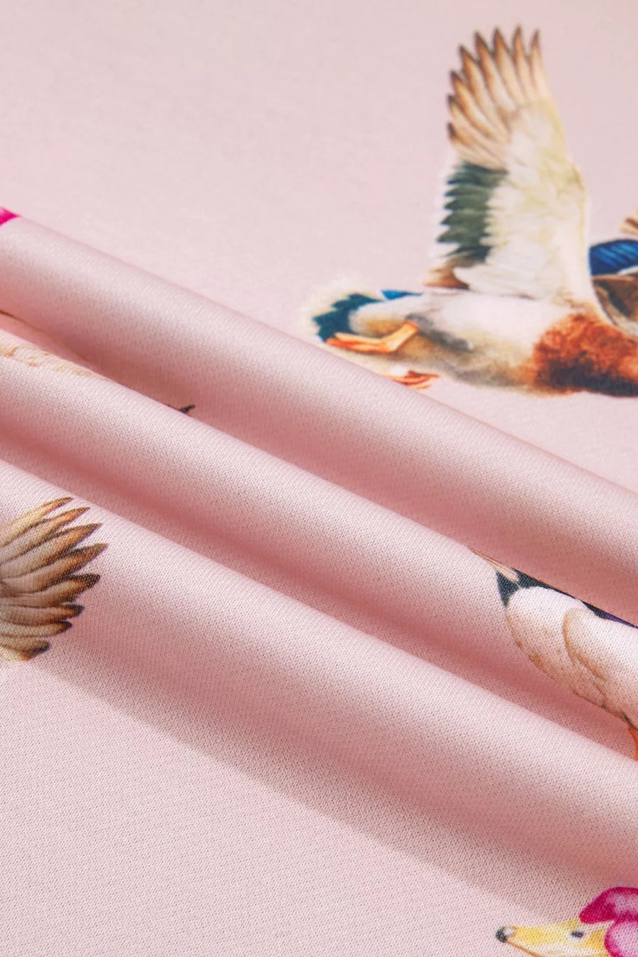 light pink relaxed sweatshirt with crew neck