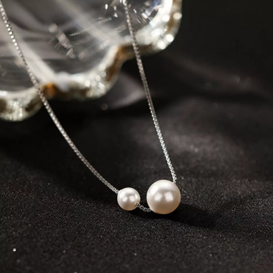 925 Sterling Silver Pearl Necklace in silver with pearl accent