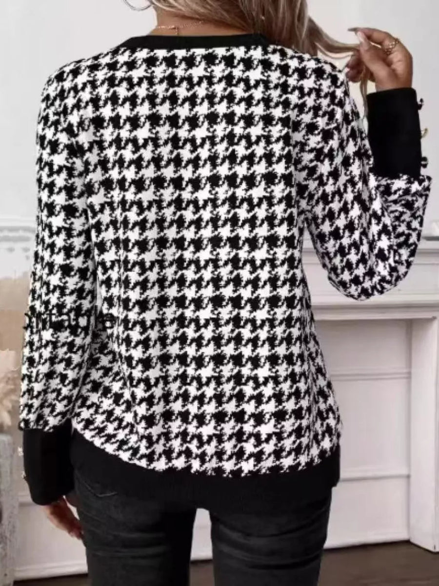 Printed V-neck Long Sleeve T-shirt option 7