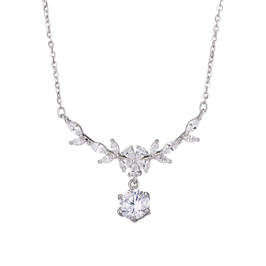 necklace in Silver with floral and leaf motif