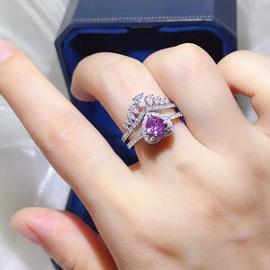 Ring Set in silver featuring heart-shaped stone and fitted fit