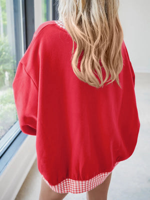 Scarlet sweatshirt with hip-length and pullover