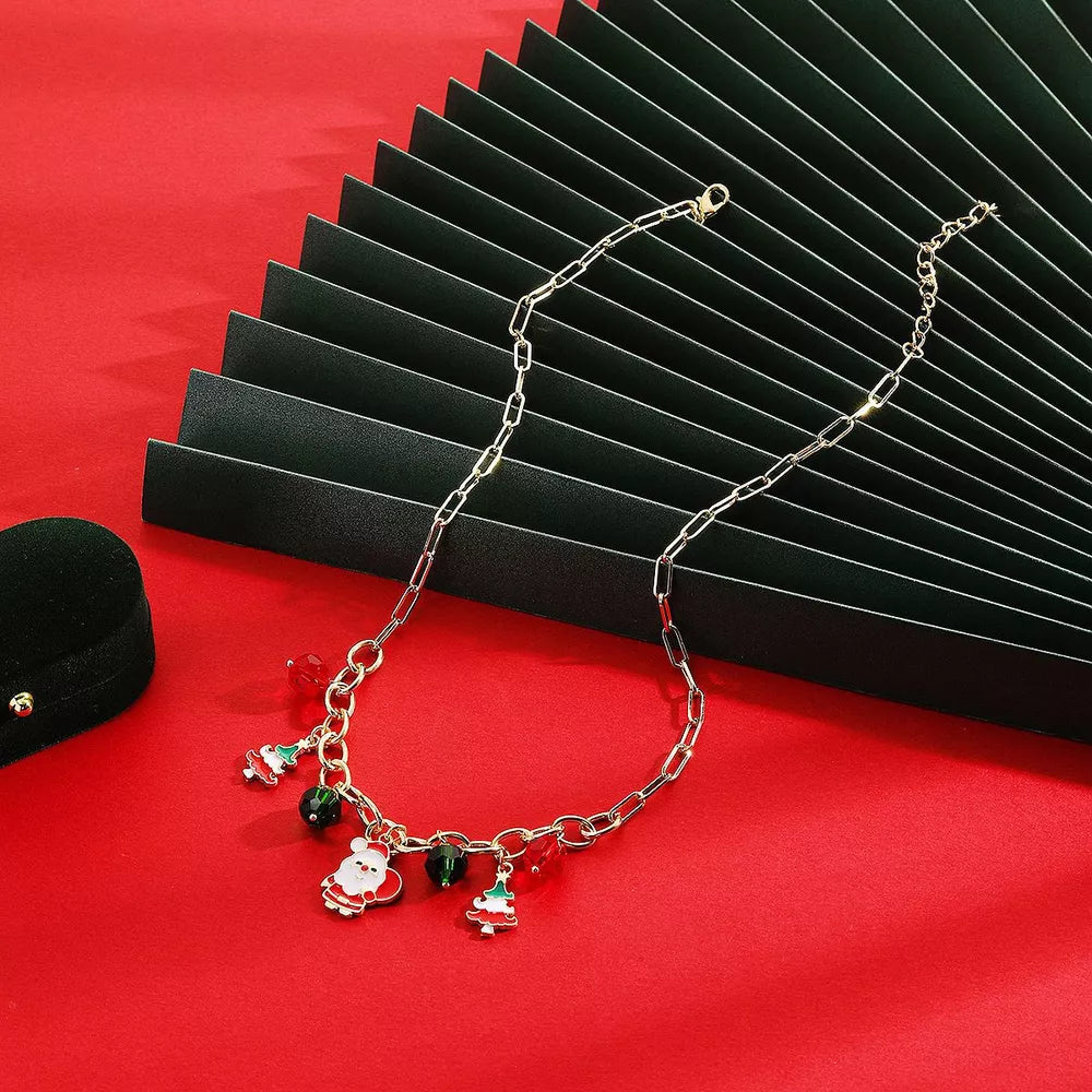 necklace in gold featuring charms and straight fit
