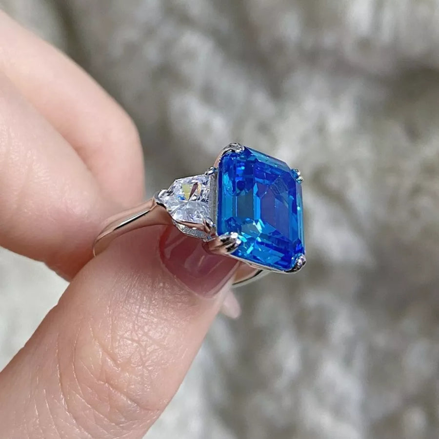 925 Sterling Silver Zircon Square Ring in Cerulean with gemstone