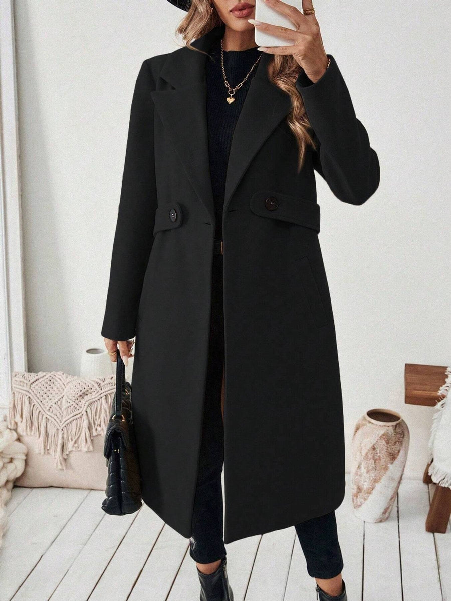 Black overcoat with buttoned and long sleeve