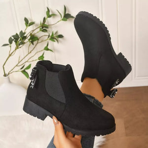 boots in Navy with round toe and ankle-length