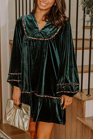 glam shift dress in Black Forest with v-neck