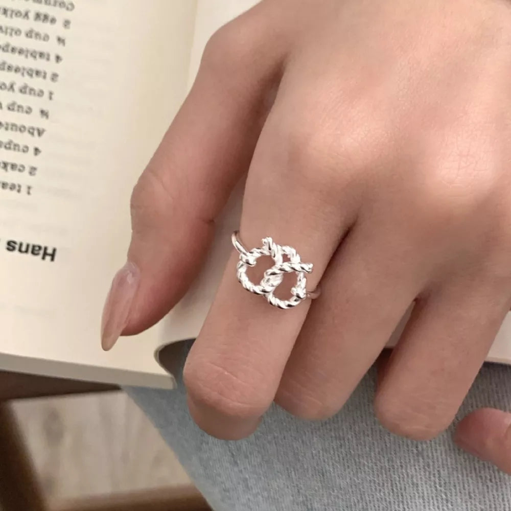 925 Sterling Silver Heart Knot Ring in silver with heart motif