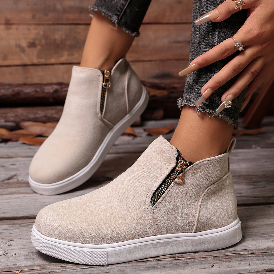 Side Zipper Flat Sneakers in black with side zipper