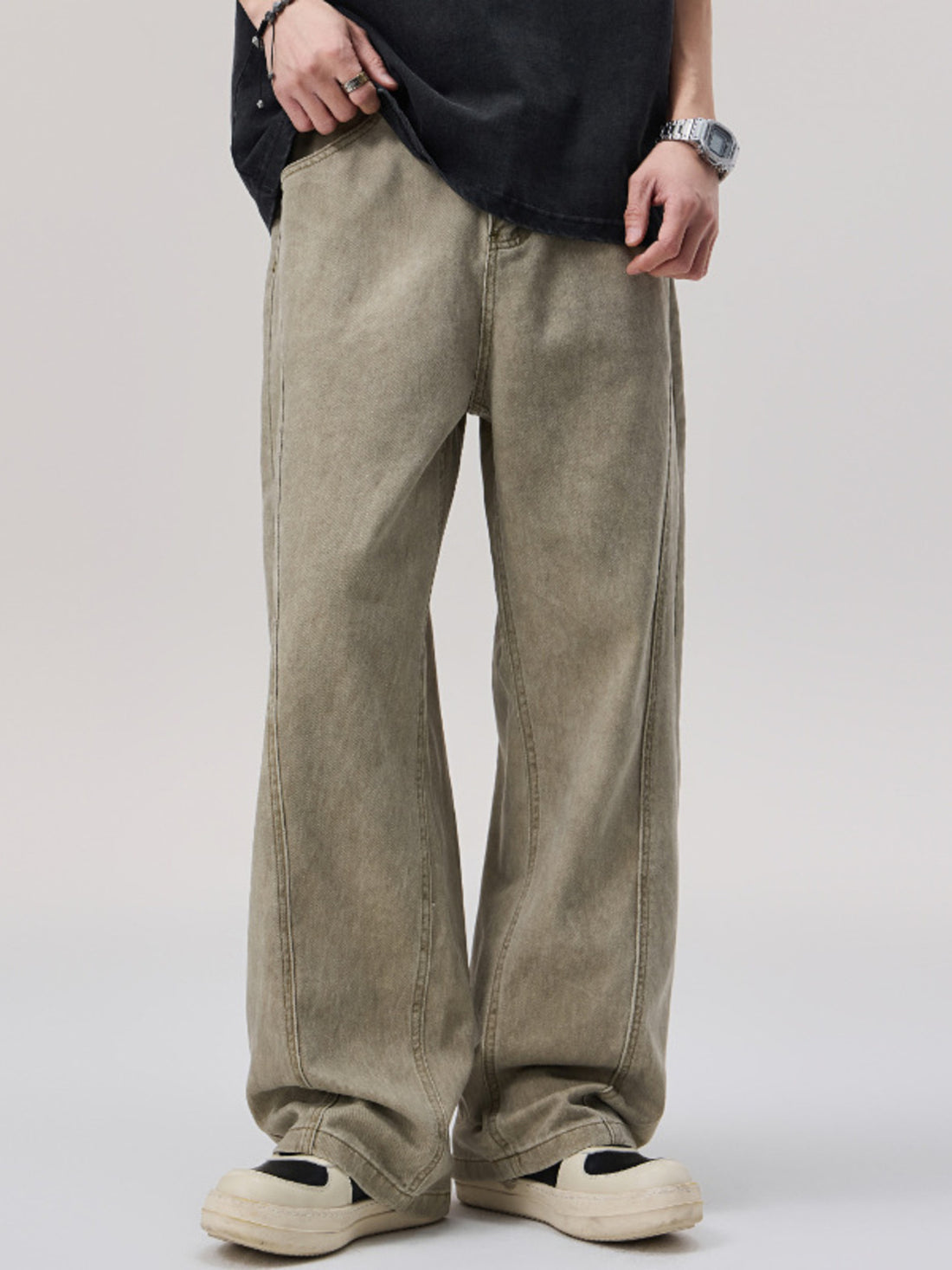 wide-leg pants in olive green featuring loose-fit and loose fit