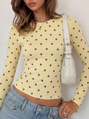 classic t-shirt in white with crew neck