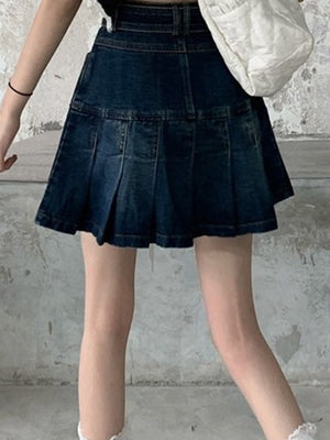 Cotton pleated skirt in dark blue with A-line silhouette