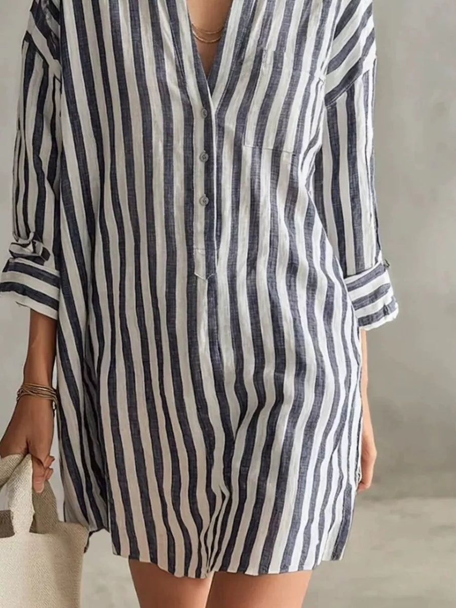coastal shirt dress in light blue with collared