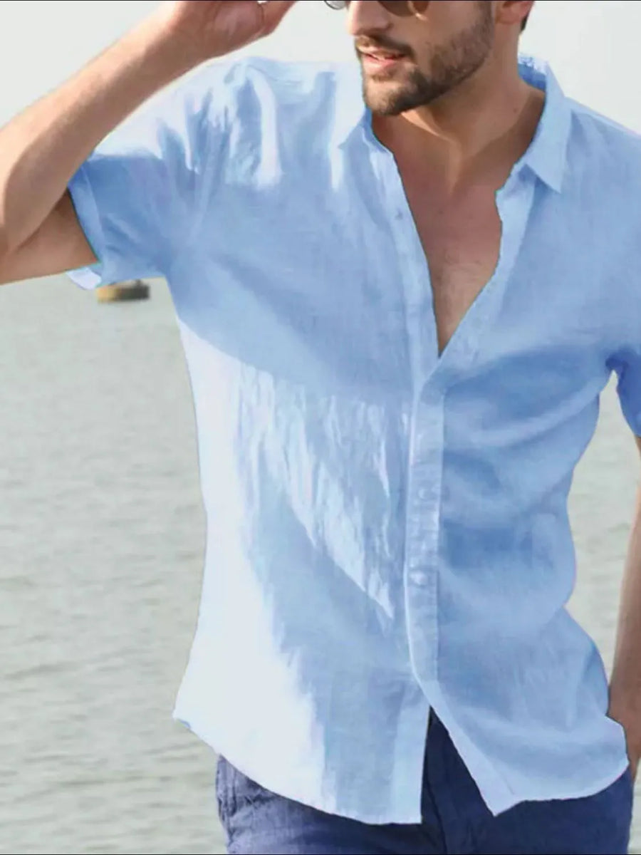 Light blue linen resort shirt, short sleeve, buttoned, relaxed fit, summer essential