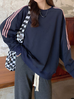 sweatshirt in Navy with striped and ribbed cuffs