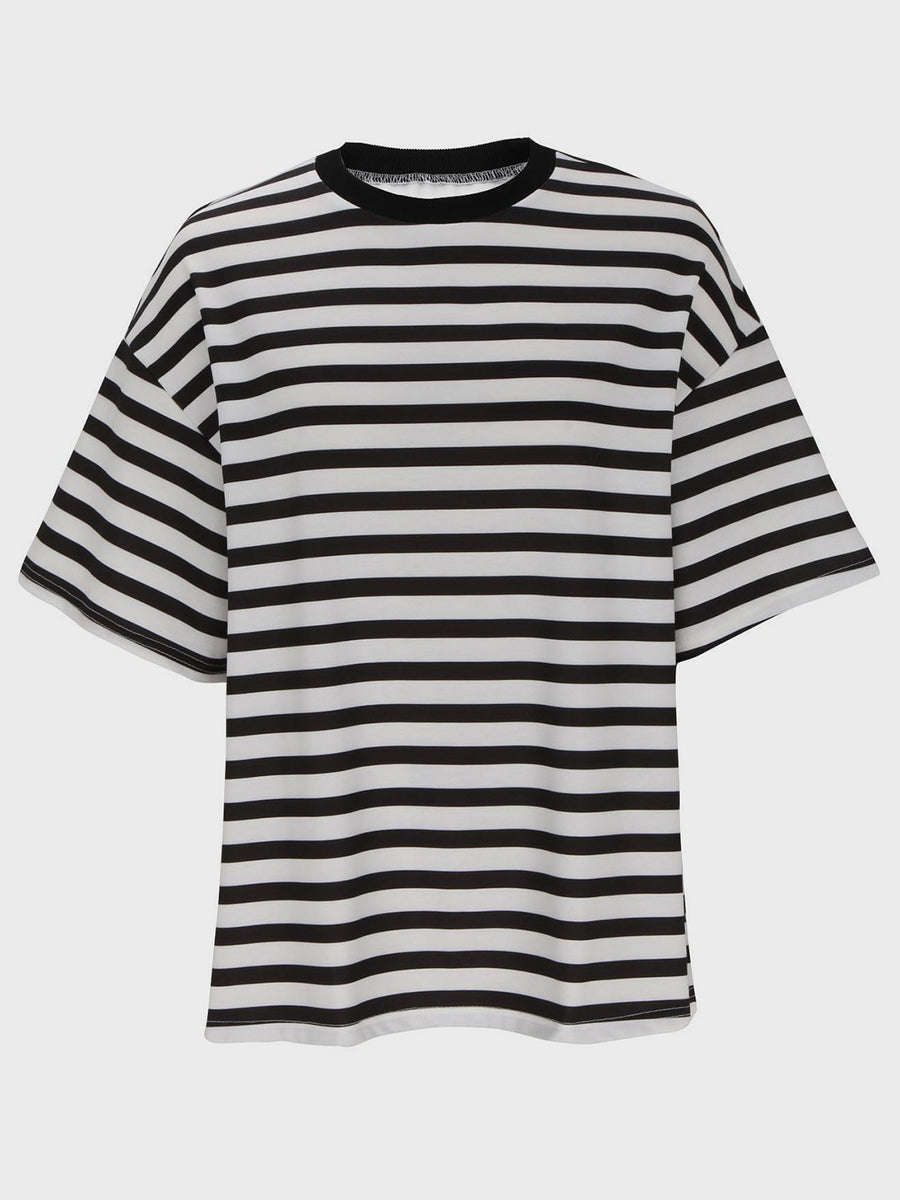 Oversized black and white striped t-shirt with dropped sleeves and crew neck.