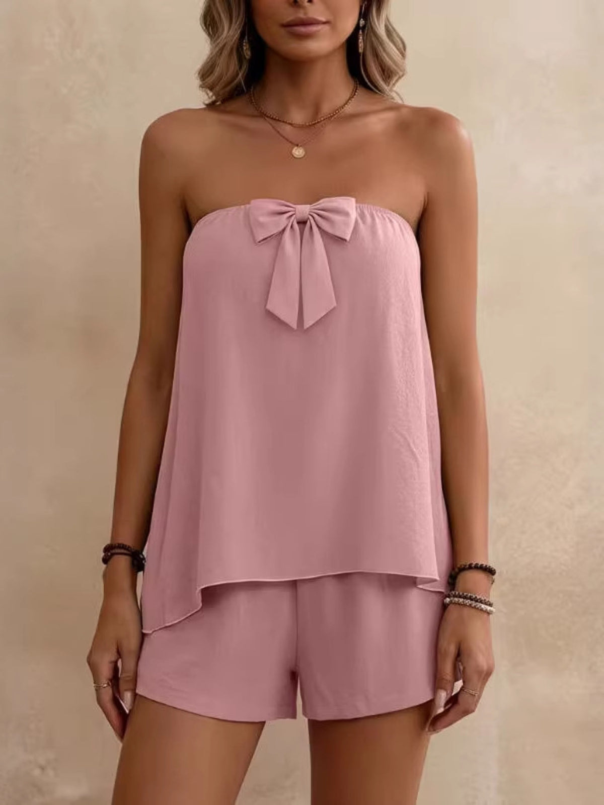Pink bowknot tube top and shorts set for women