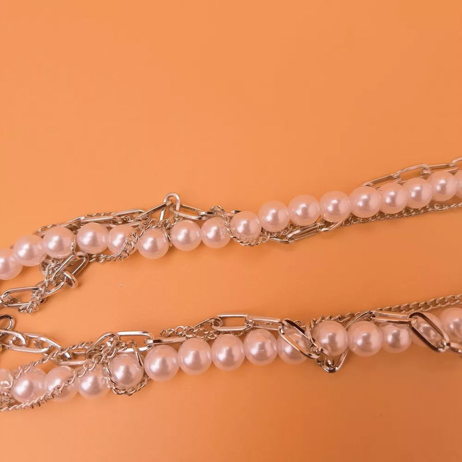 Gothic Pearl Double Layered Necklace in ivory with double layered
