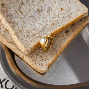 18k Gold-plated Rhinestone Open Ring in Gold