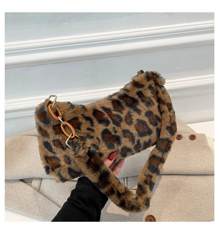 Leopard print faux fur shoulder bag with chain detail