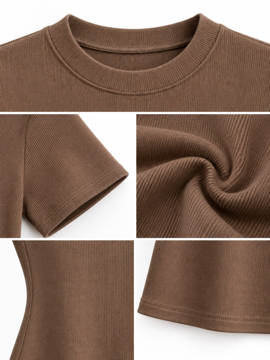 Black t-shirt with waist-length and pullover
