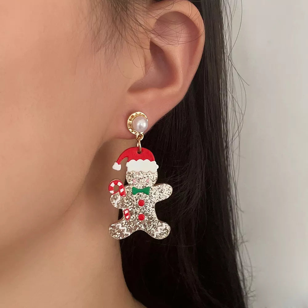 gold earrings with novelty and n/a
