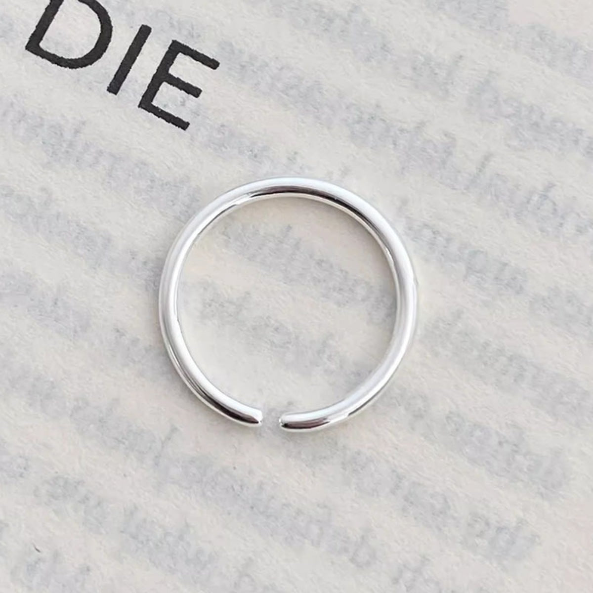 silver with ring with open band