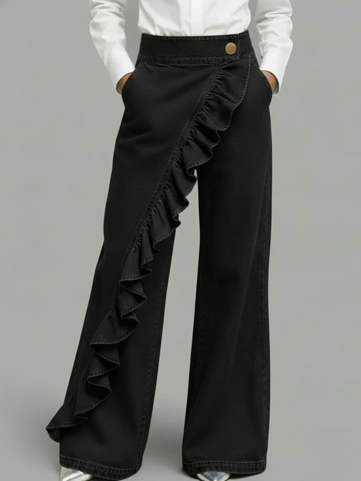 wide-leg jeans in Dusty Blue with pocketed and full-length