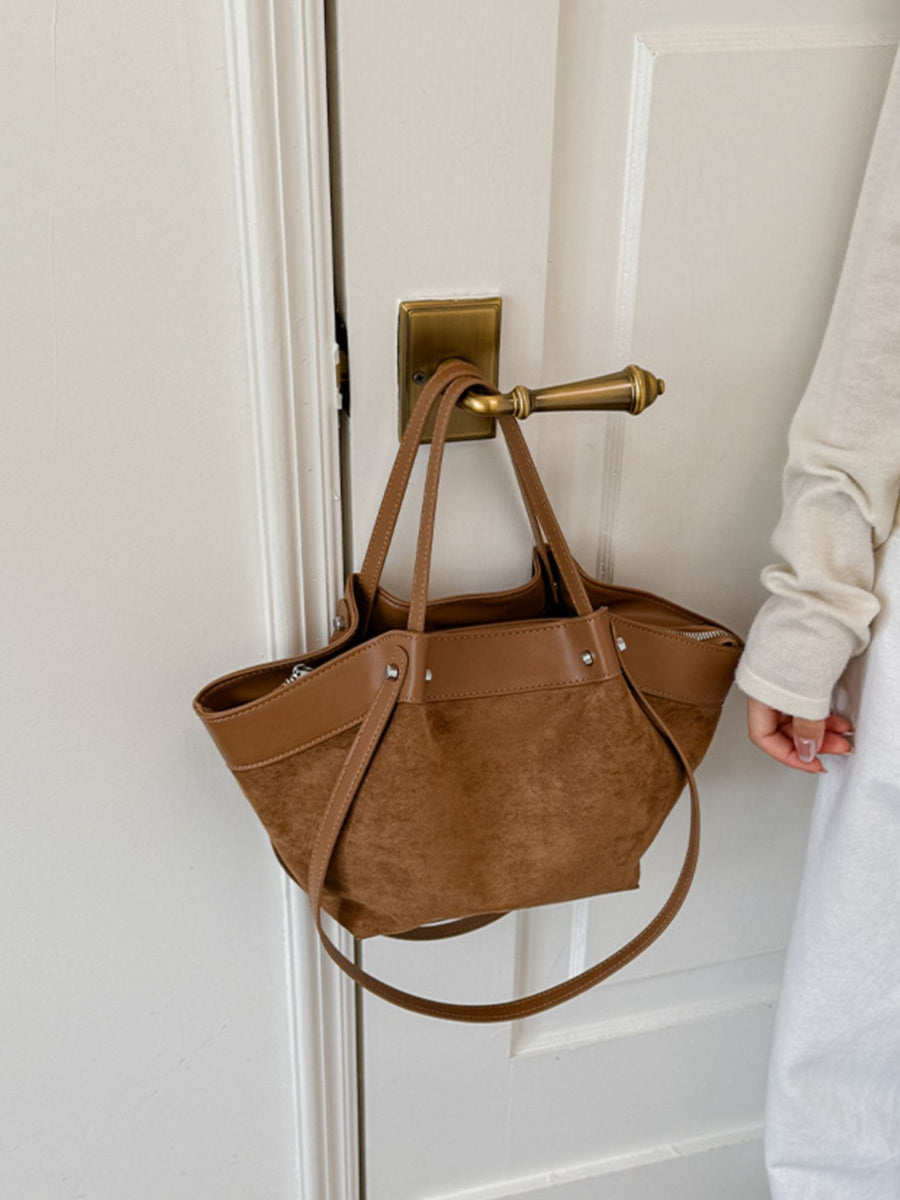 tote in black