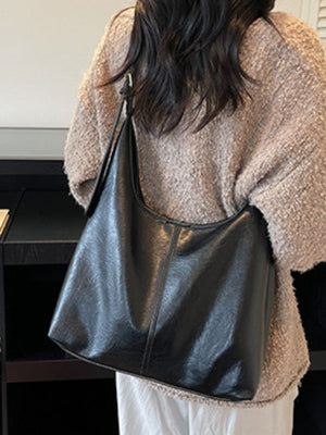 shoulder bag in black