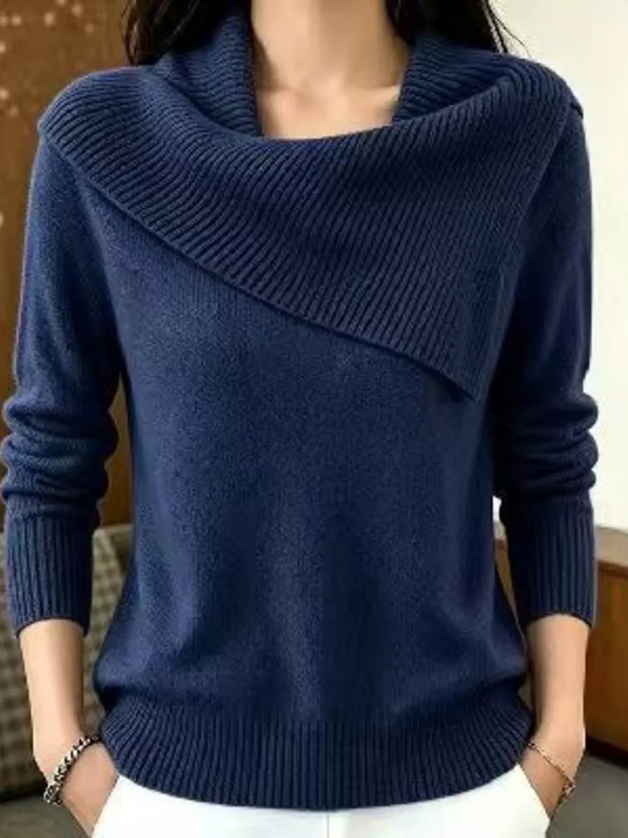 Pink pullover sweater with ribbed cuffs and long sleeve