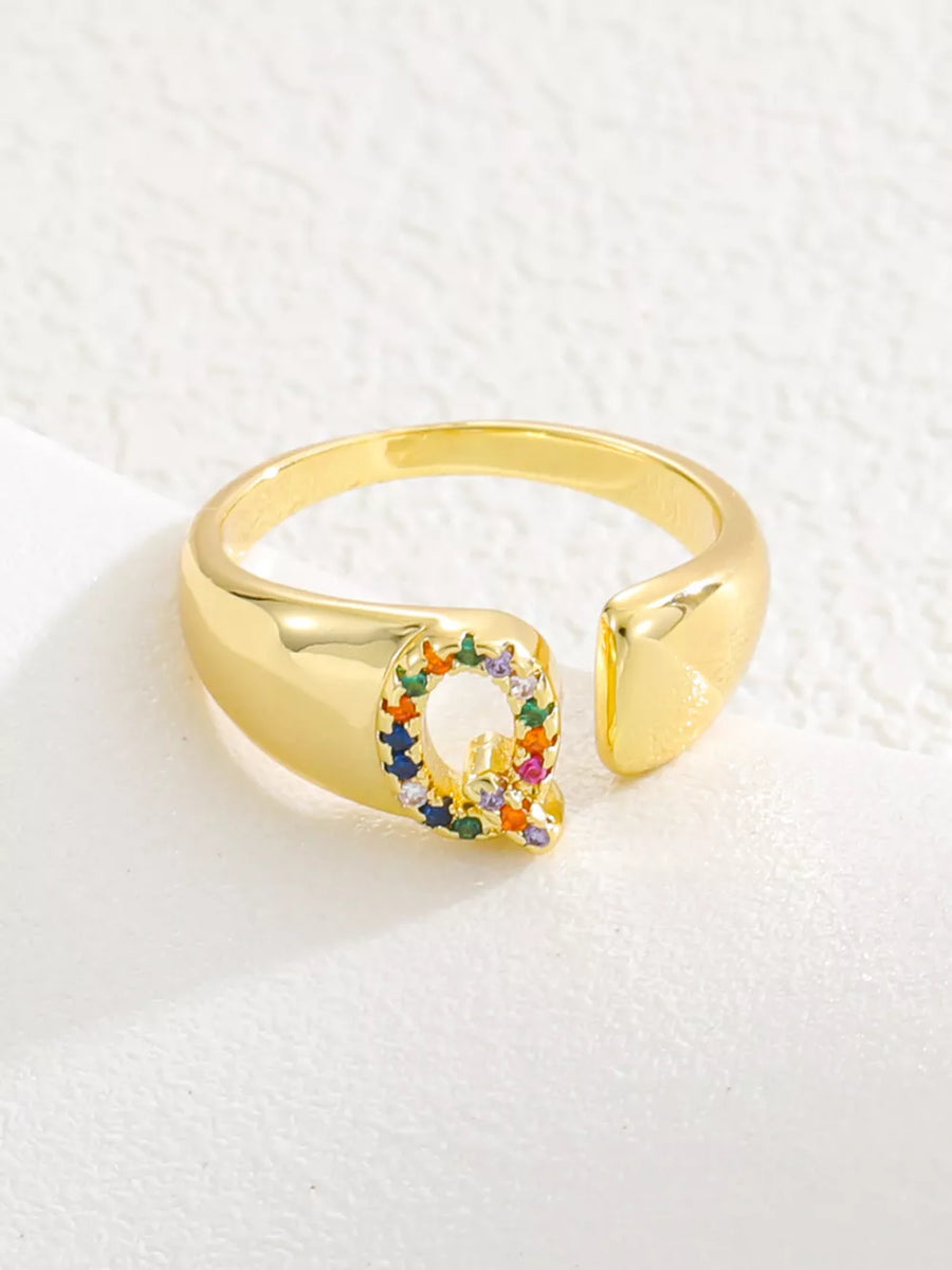 18k Gold-plated Zircon Letter Ring in V with gold-plated