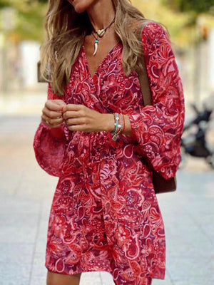 mini dress in Purple with v-neck and long sleeve